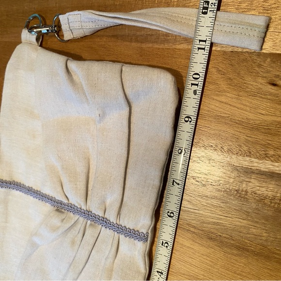 Makeup Bag - Picture 3 of 5